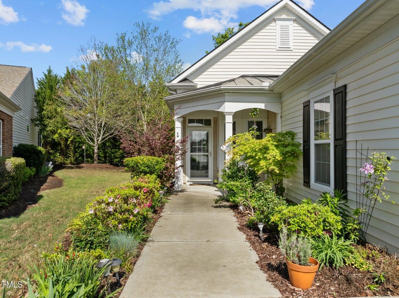 320 Easton Grey Loop, Cary, NC 27519