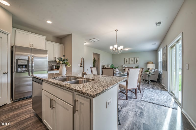 320 Ember St, Zebulon, NC 27597