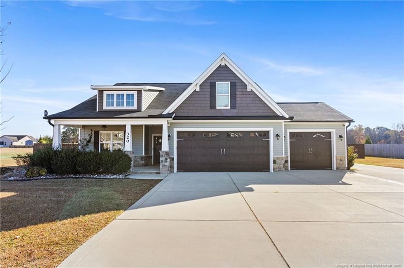 320 Fairfax Dr, Sanford, NC 27332