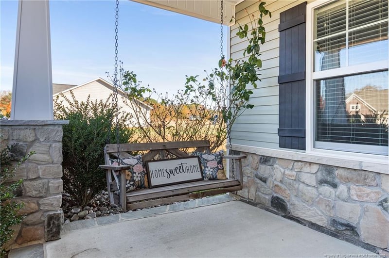 320 Fairfax Dr, Sanford, NC 27332