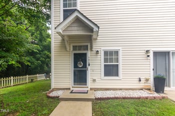 320 Gilman Ln #106, Raleigh, NC 27610
