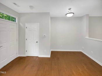 320 Gilman Ln #110, Raleigh, NC 27610