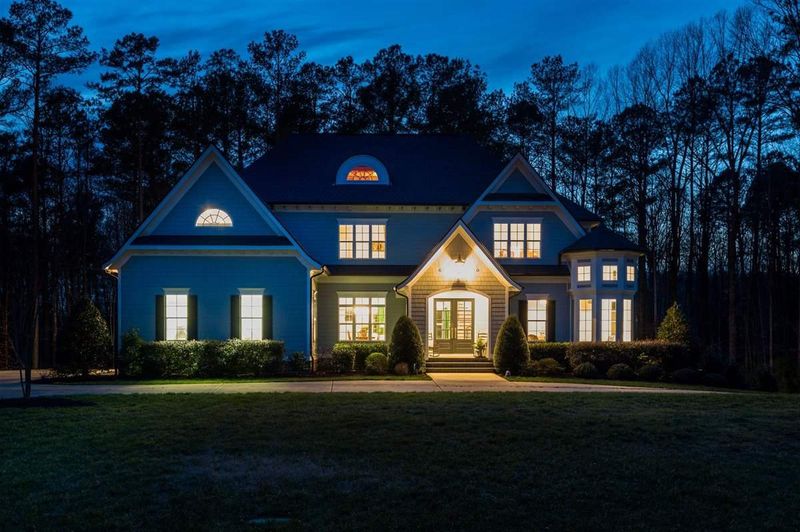 320 Hidden Lake Dr, Youngsville, NC 27596