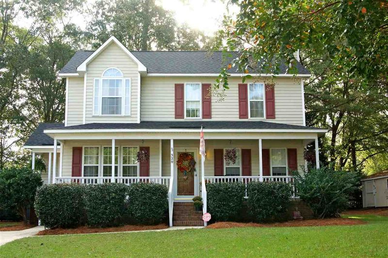 320 Hocutt Dr, Clayton, NC 27520