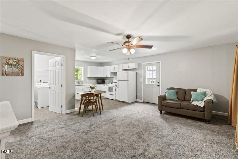 320 Holland Glen St, Fuquay Varina, NC 27526