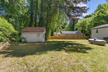 320 Holland Glen St, Fuquay Varina, NC 27526