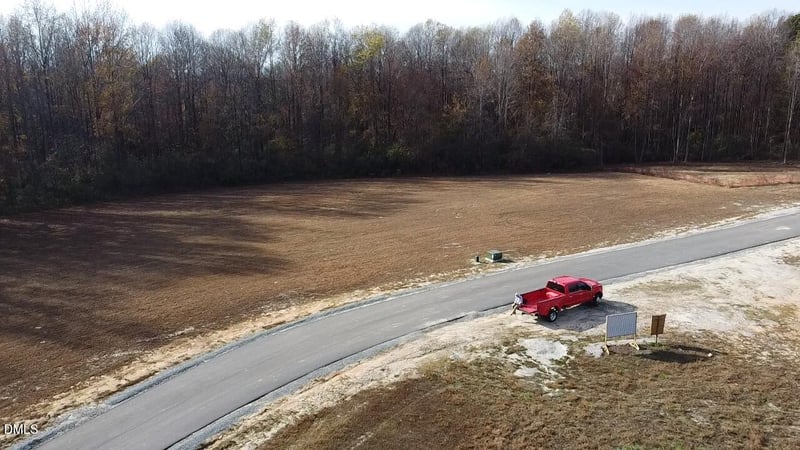 320 Lakewood Rd, Four Oaks, NC 27524