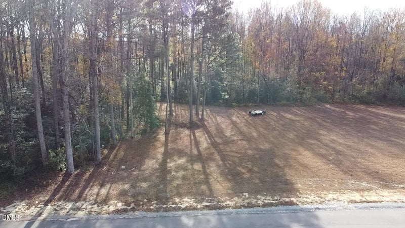 320 Lakewood Rd, Four Oaks, NC 27524