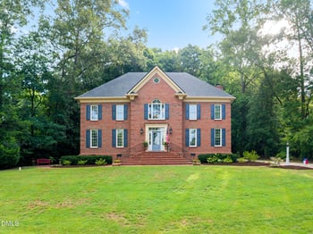 320 Lochside Dr, Cary, NC 27518