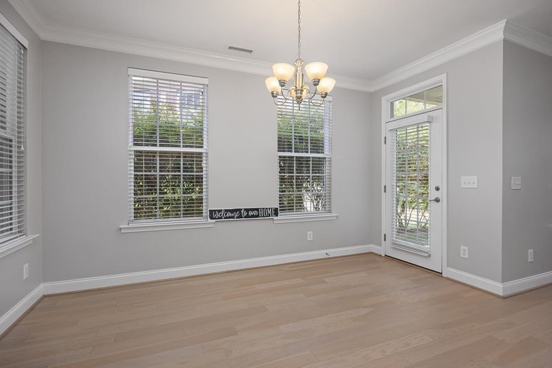 320 Longchamp Ln, Cary, NC 27519
