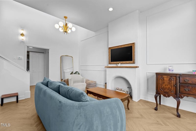 320 Martin St #205, Raleigh, NC 27601