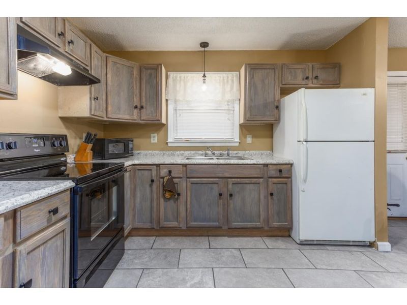 320 Monk Rd, Durham, NC 27704