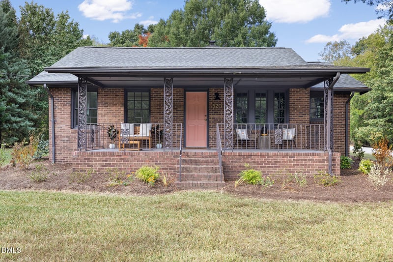 320 Orange St, Hillsborough, NC 27278