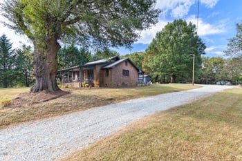 320 Orange St, Hillsborough, NC 27278