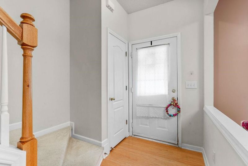 320 Orchard Park Dr, Cary, NC 27513