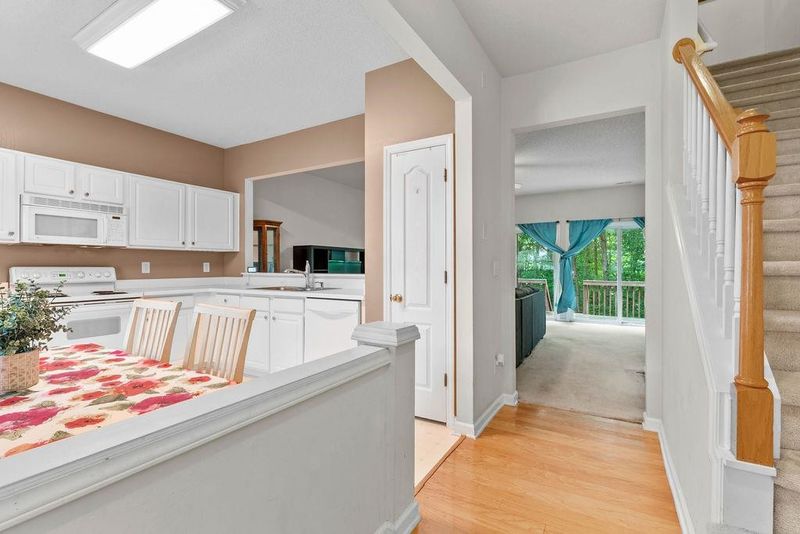 320 Orchard Park Dr, Cary, NC 27513