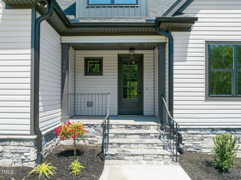 320 Pilot Ridge Rd, Zebulon, NC 27597