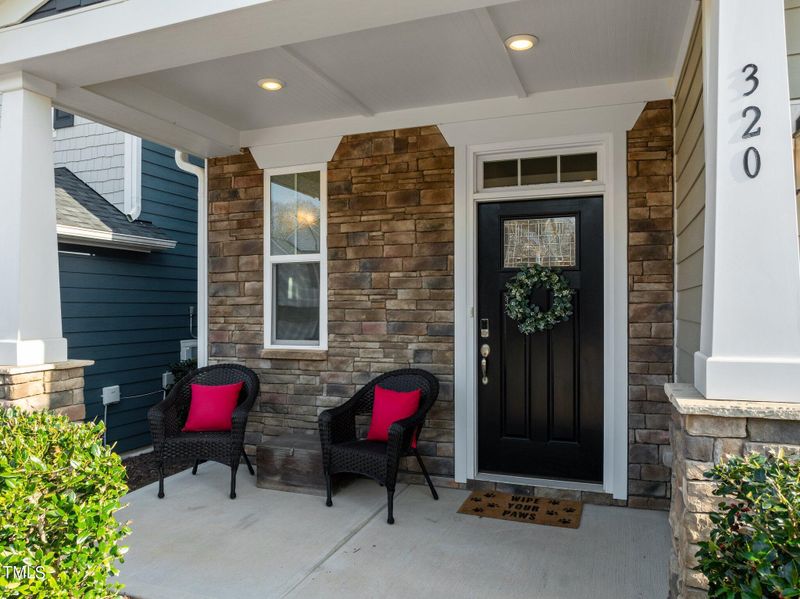 320 Putney Dr, Cary, NC 27518