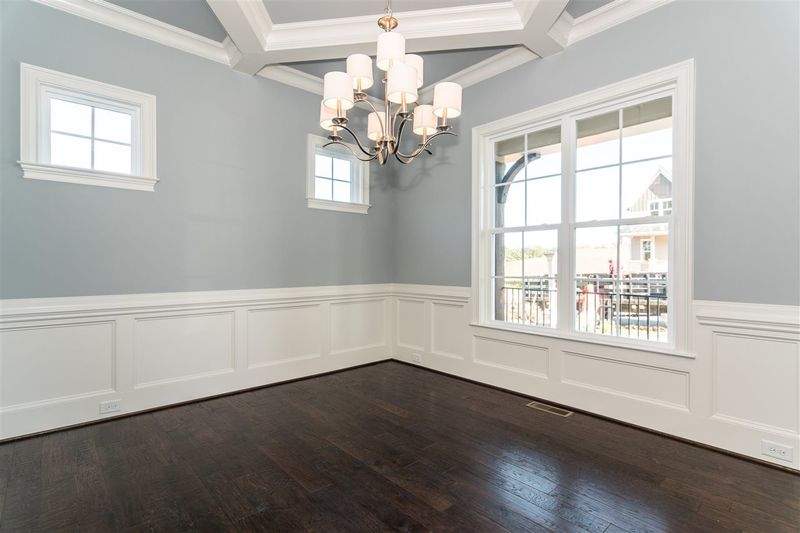 320 Quaker Meadows Ct, Holly Springs, NC 27540