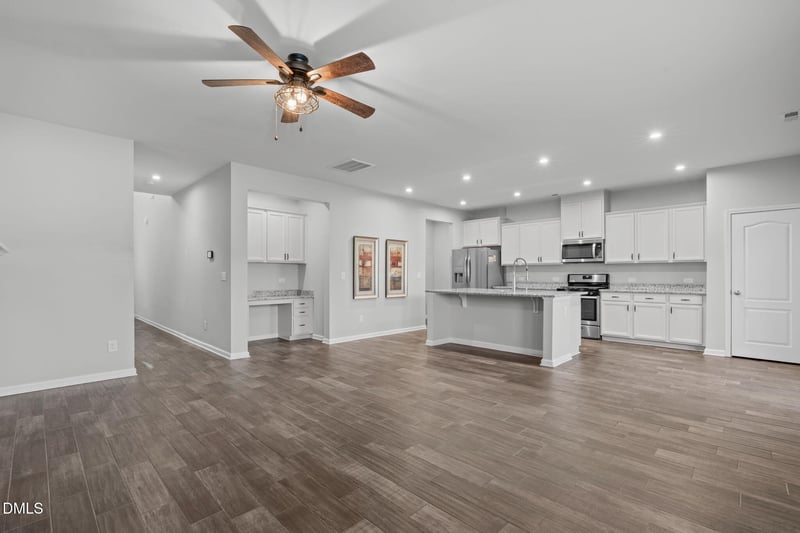 320 Sage Oak Ln, Holly Springs, NC 27540