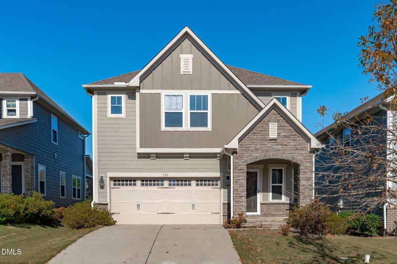 320 Sage Oak Ln, Holly Springs, NC 27540