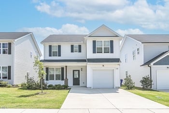 320 Sturgeon St, Smithfield, NC 27577
