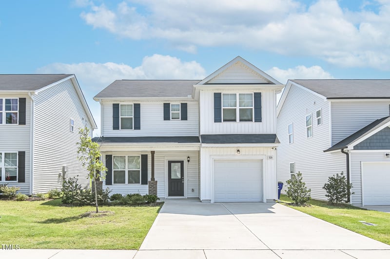 320 Sturgeon St, Smithfield, NC 27577