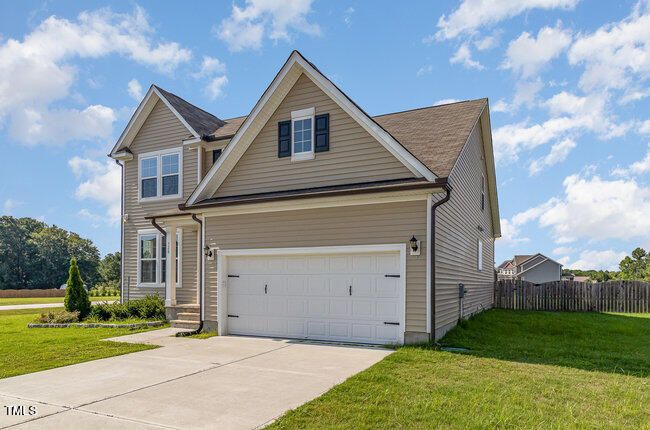 320 Sunrise Ridge Dr, Willow Springs, NC 27592