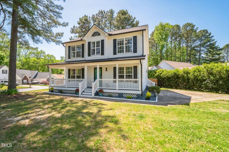 320 Trestlewood Ln, Clayton, NC 27520