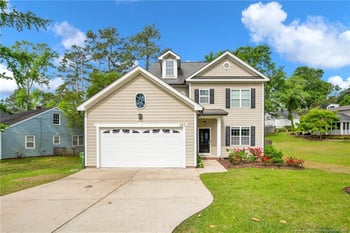 320 Valley Rd, Fayetteville, NC 28305