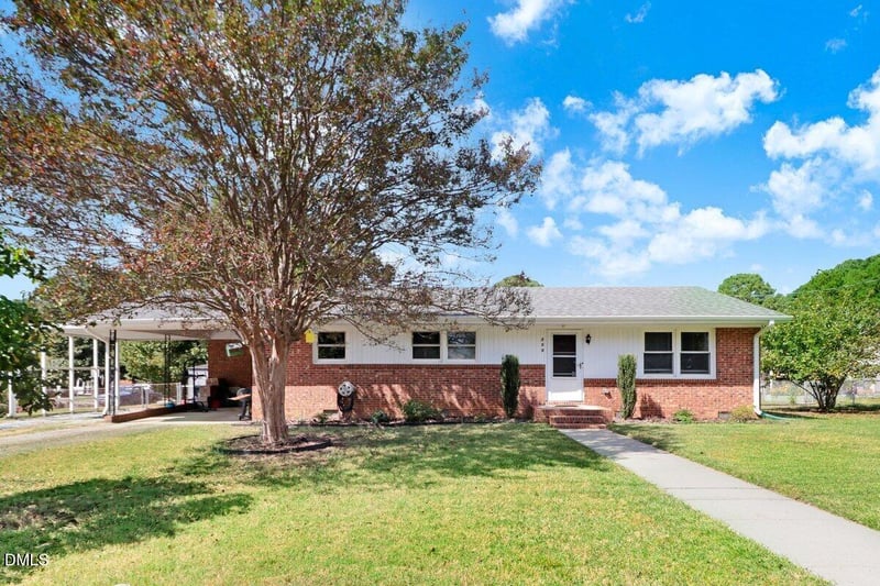 320 Virginia St, Clayton, NC 27520