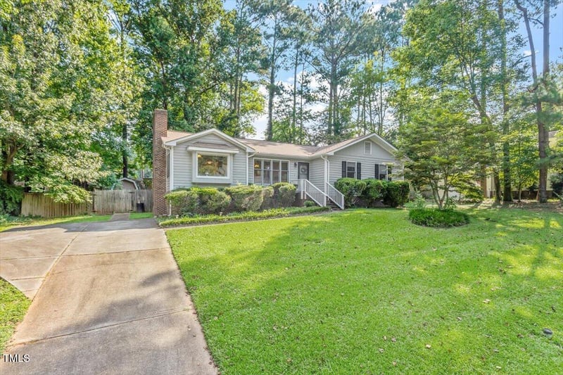 320 Whithorne Dr, Garner, NC 27529