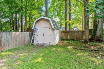 320 Whithorne Dr, Garner, NC 27529