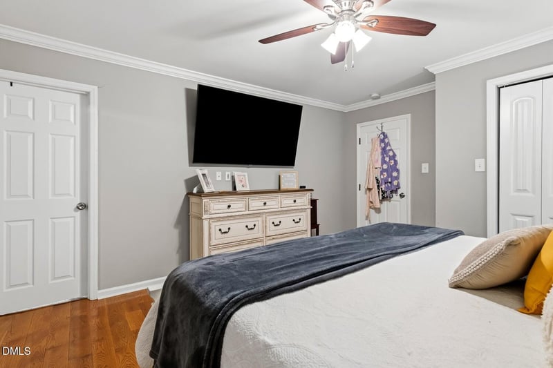 3200 Seven Springs Rd, Hillsborough, NC 27278
