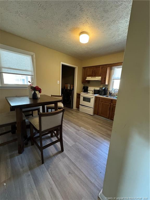 3200 Teakwood Ct, Hope Mills, NC 28348