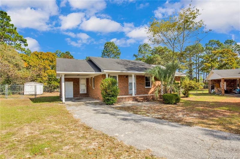 3200 Teakwood Ct, Hope Mills, NC 28348