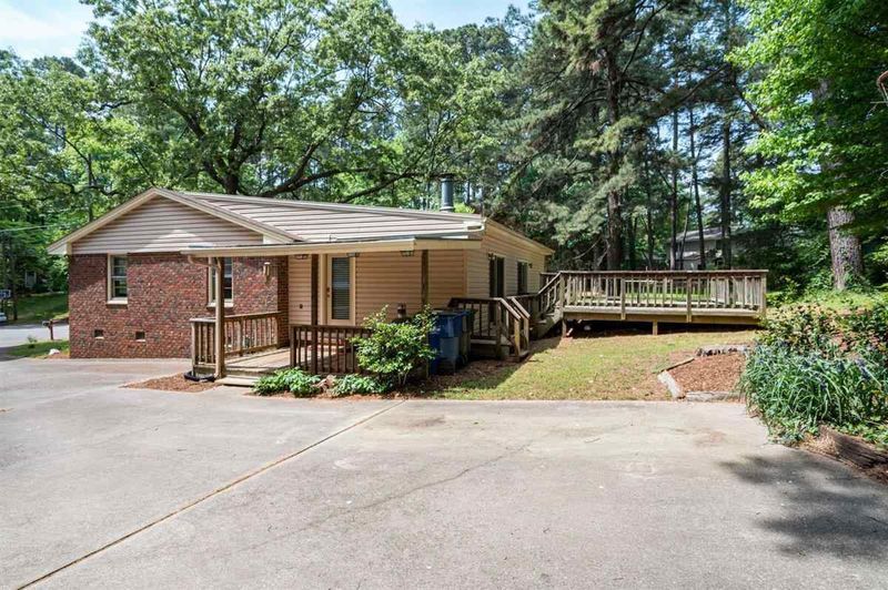 3201 Broyhill Cir, Raleigh, NC 27604