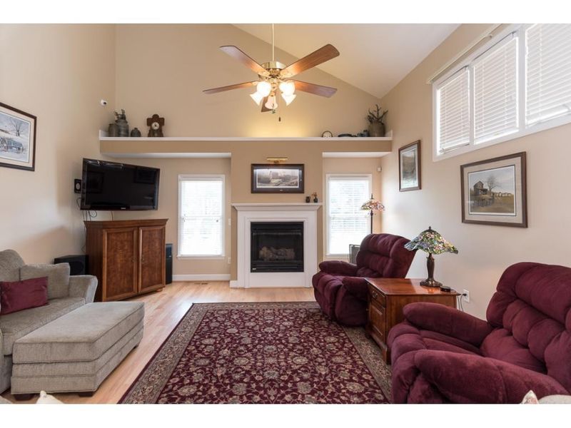 3201 Jim Lowe Dr, Mebane, NC 27302