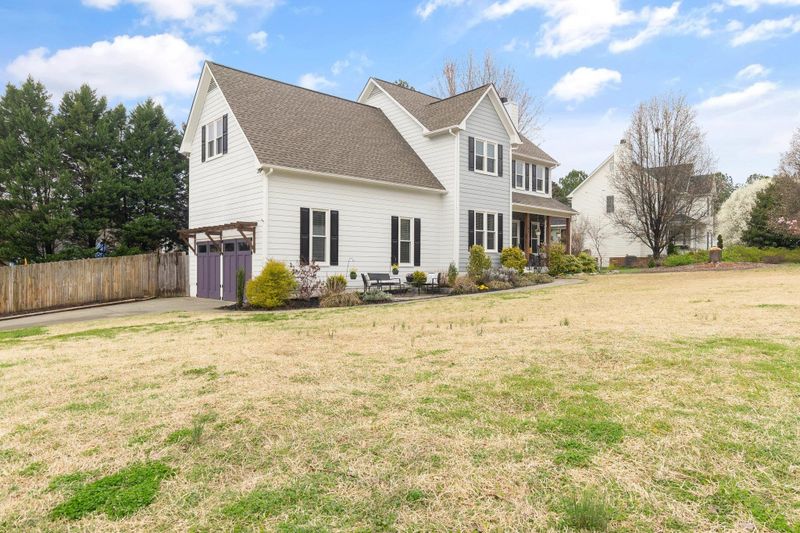 3201 Sandy Bluff Rd, Raleigh, NC 27616
