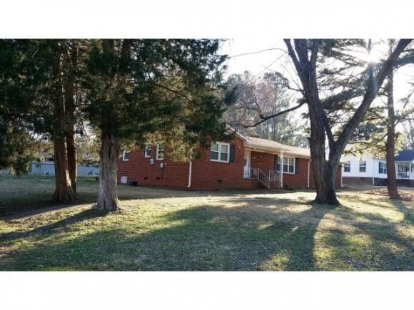 3203 Wicker St, Sanford, NC 27330