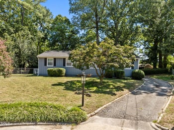 3204 Apache Dr, Raleigh, NC 27609