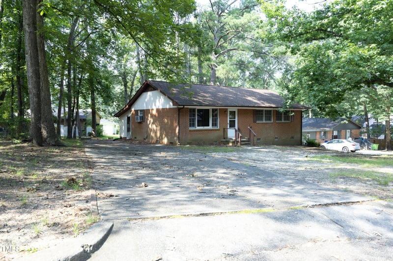 3204 Friar Tuck Rd, Raleigh, NC 27610