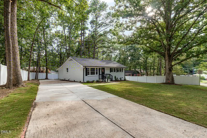 3204 Friar Tuck Rd, Raleigh, NC 27610