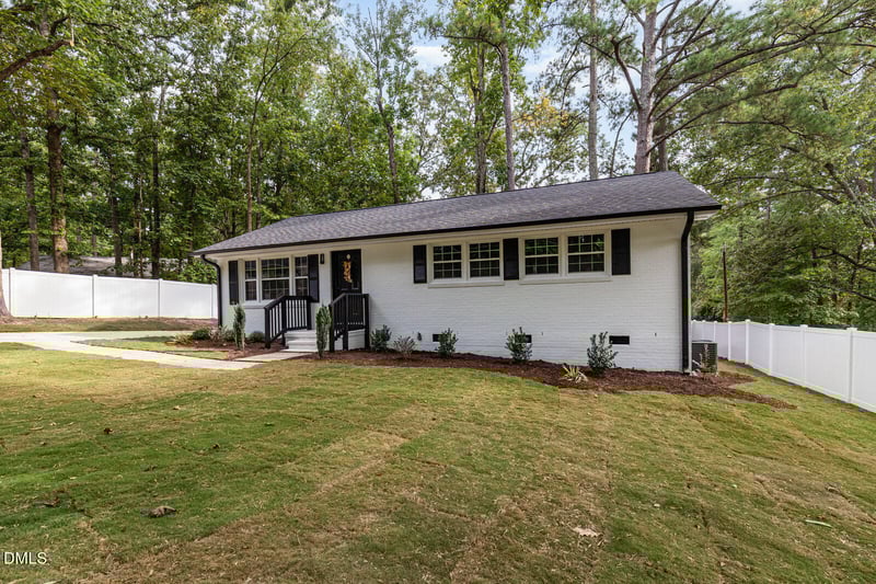 3204 Friar Tuck Rd, Raleigh, NC 27610