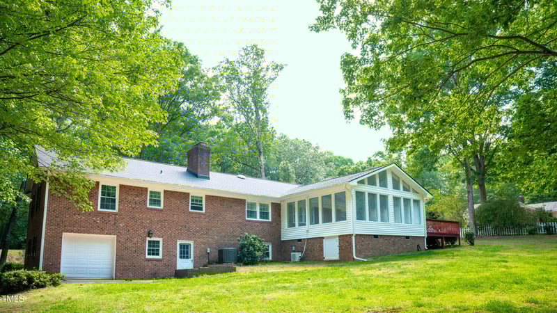 3204 Manor Ridge Dr, Raleigh, NC 27603