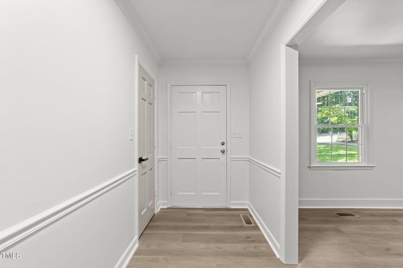 3204 Manor Ridge Dr, Raleigh, NC 27603