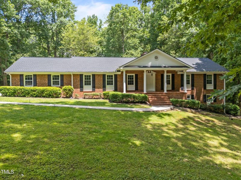 3204 Manor Ridge Dr, Raleigh, NC 27603