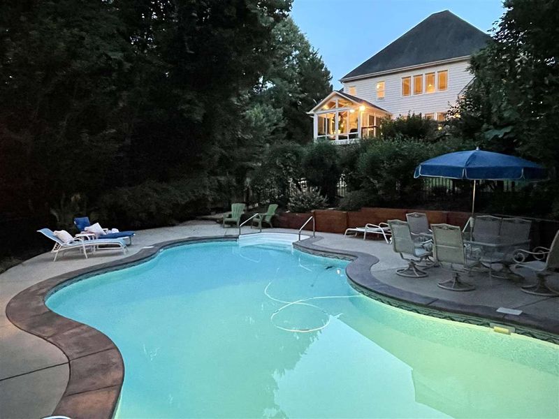 3204 Treetop View Ln, Apex, NC 27539