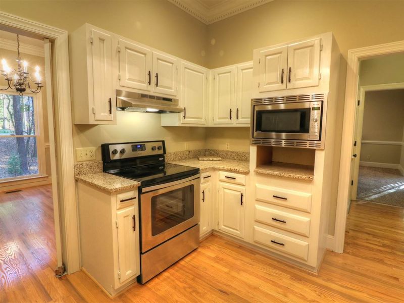 3204 Treewood Ln, Apex, NC 27539