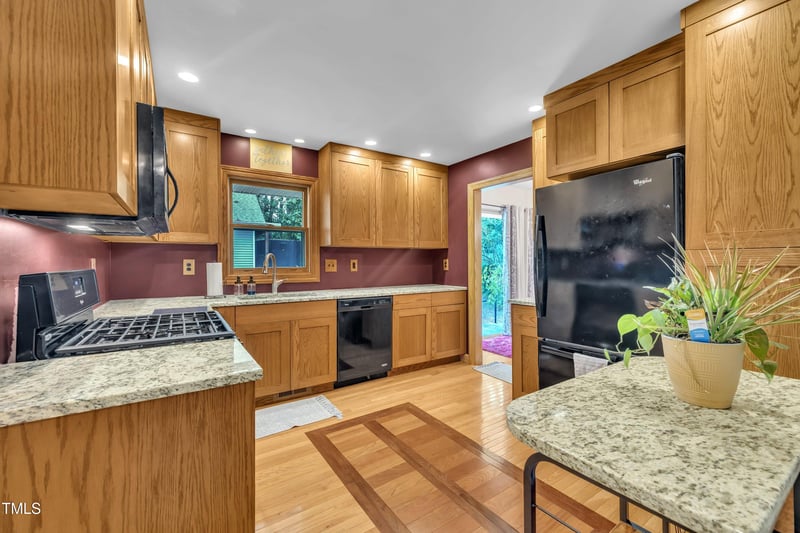 3205 Arrowwood Dr, Raleigh, NC 27604
